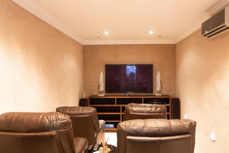 4 Bedroom Property for Sale in Val De Vie Estate Western Cape